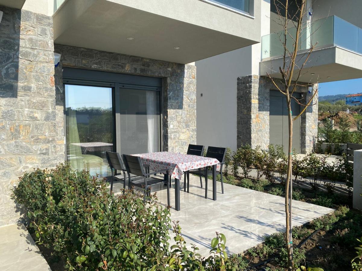 Olea Luxury Apartments Нікіті Екстер'єр фото